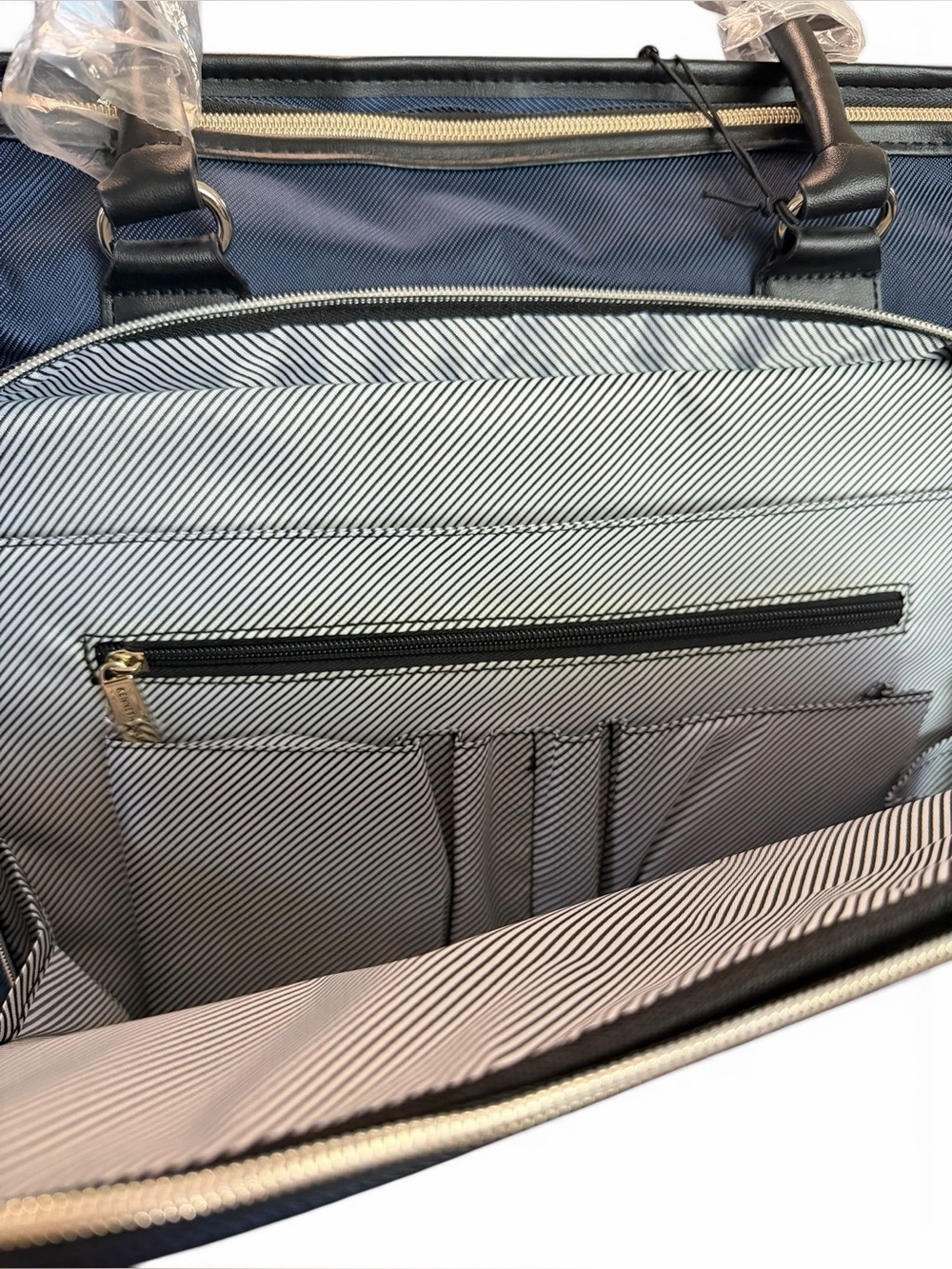 NWT Reaction Kenneth Cole Chelsea Navy Quilted Tote with Gold Trim - Picture 2 of 16